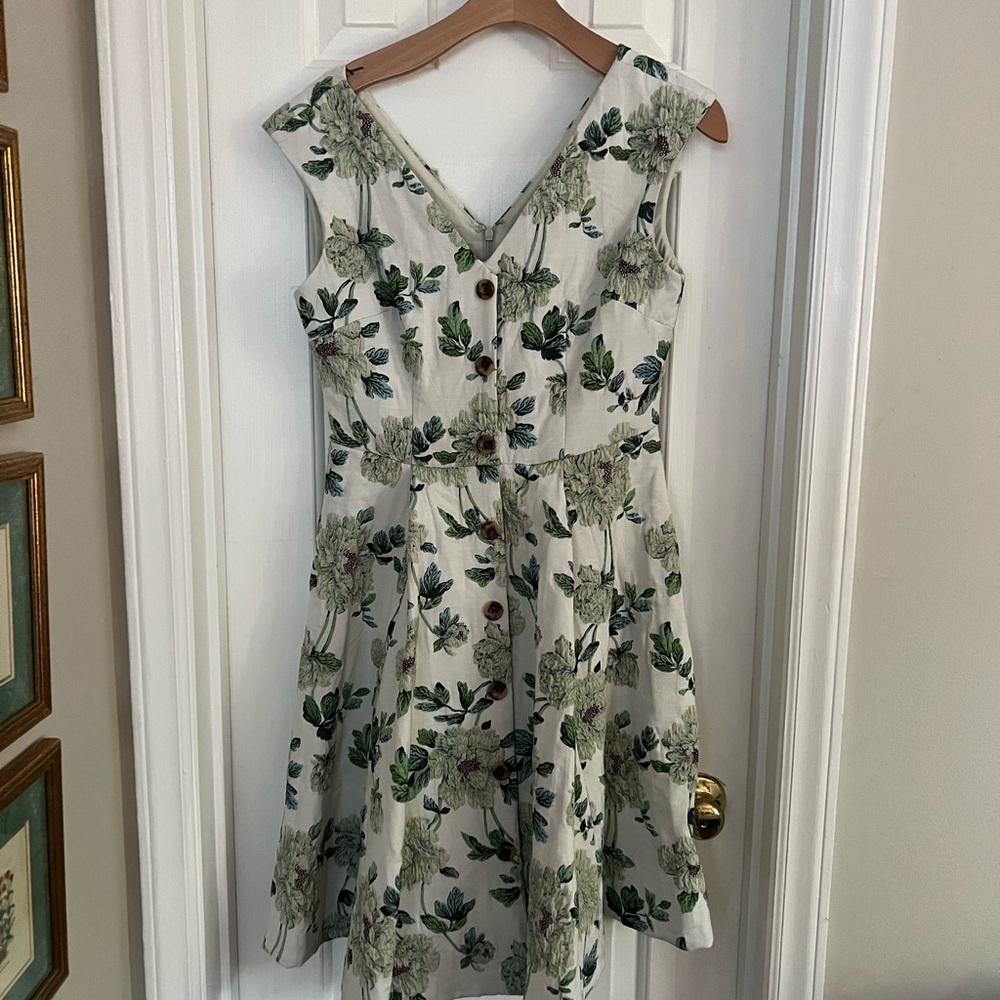 Gal Meets Glam “Lilly” dress